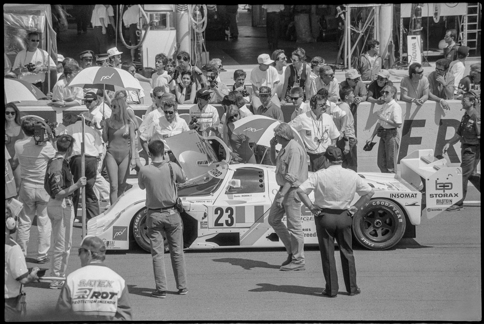 5 Frames at Le Mans in 1993 on FP4 with a Tamron 70-210
